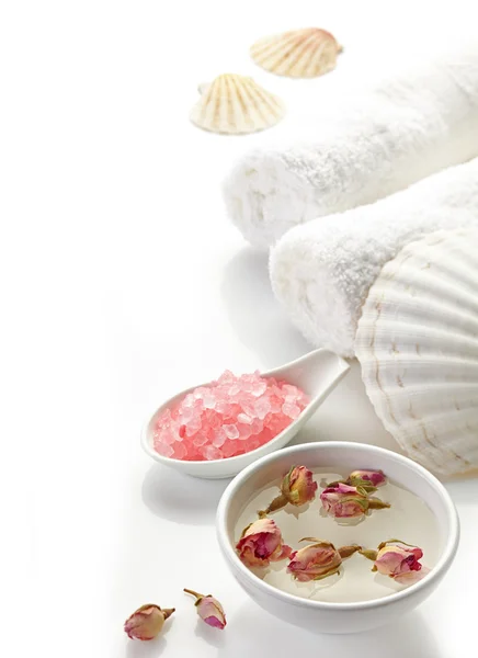 Bath salt and rose lotion — Stock Photo, Image