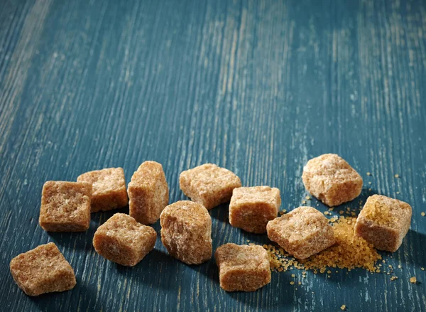 Brown sugar cubes — Stock Photo, Image