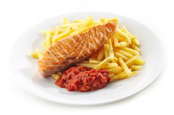 Grilled salmon fillet and french fries — Stock Photo, Image