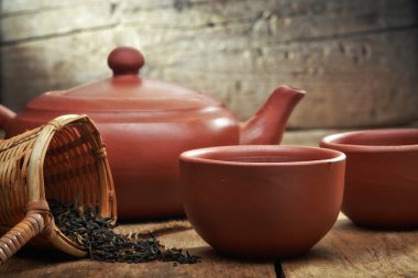 Çaydanlık ve fincanlar