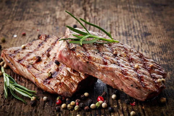 Grilled beef steak — Stock Photo, Image