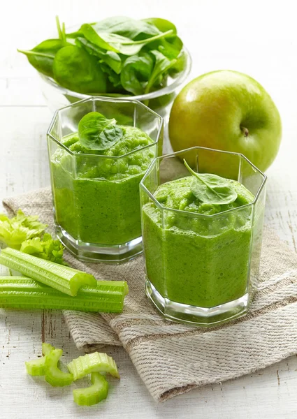 Glass of green smoothie — Stock Photo, Image