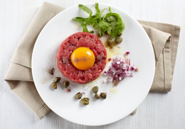 taze beef tartar