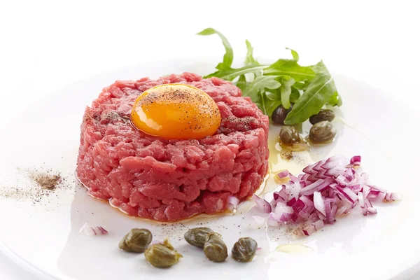 Fresh beef tartare — Stock Photo, Image