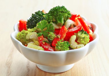 ev yapımı sebze kuskus salatası