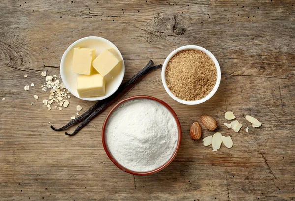 Vários Ingredientes Cozimento Mesa Cozinha Madeira Velha Vista Superior — Fotografia de Stock