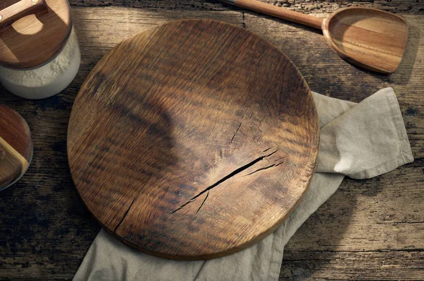 Planche Découper Ronde Bois Sur Table Cuisine Rustique Vue Dessus — Photo