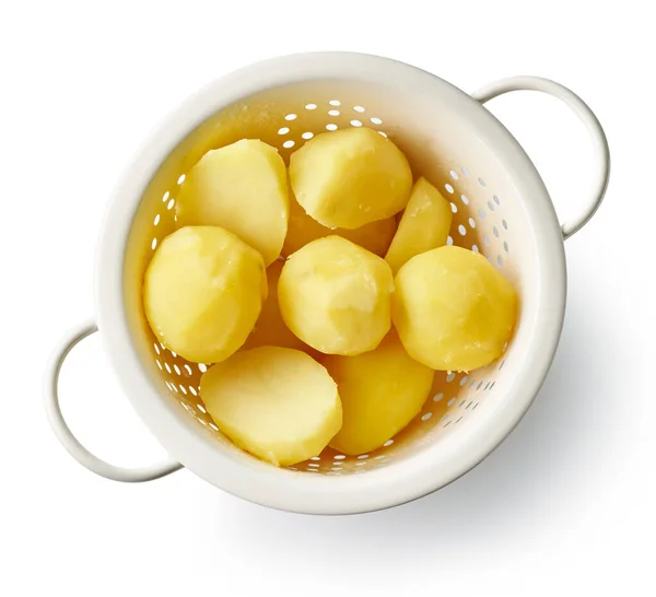 Gekochte Kartoffeln Sieb Isoliert Auf Weißem Hintergrund Ansicht Von Oben — Stockfoto