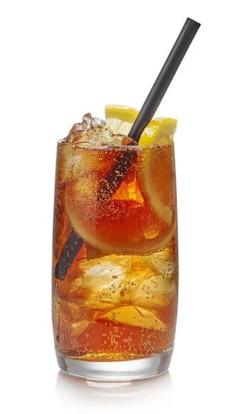 Cocktail Verão Fresco Com Rum Cola Isolado Sobre Fundo Branco — Fotografia de Stock