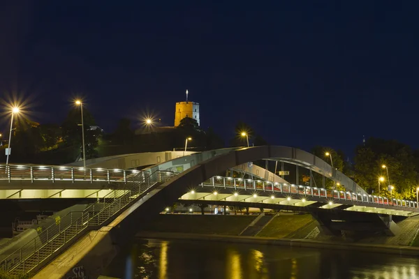 Most nad rzeką neris w Wilnie, Litwa — Zdjęcie stockowe