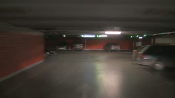 Tiempo de estacionamiento subterráneo lapso — Vídeo de stock