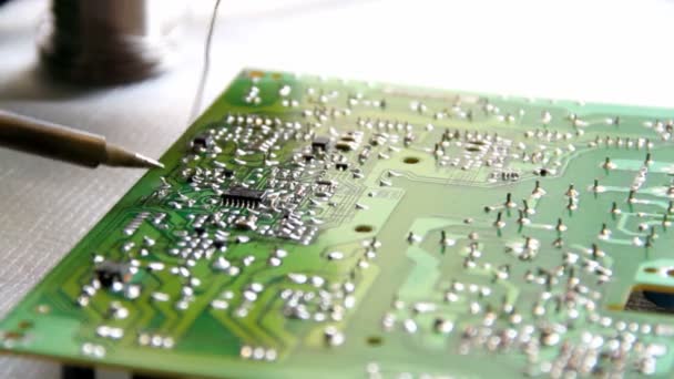 Repair circuit board — Stock Video