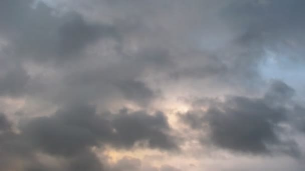 nuages de pluie, timelapse 