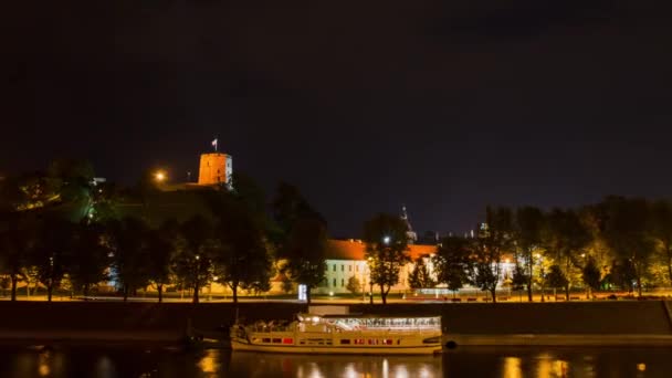 Quay at night Vilnius, timelapse in motion — Stock Video