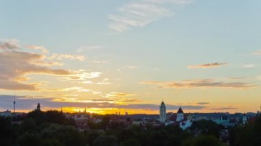 Şehir vilnius, Litvanya, hızlandırılmış günbatımı manzarası