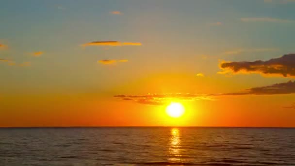 Solnedgång på havet, time-lapse — Stockvideo