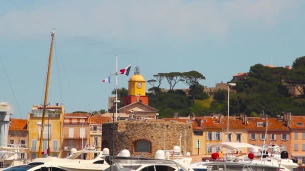 Puerto de Saint-Tropez, Francia — Vídeos de Stock