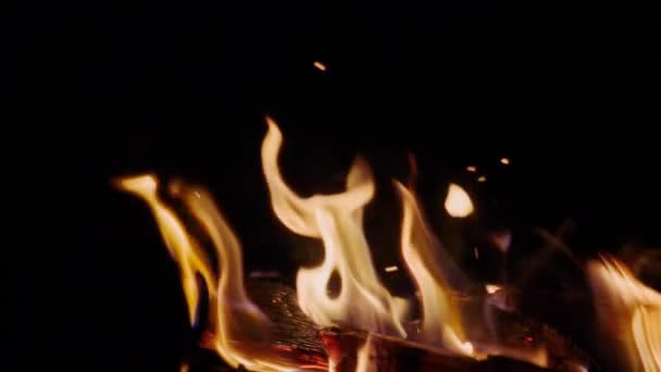 Quemaduras Fuego Noche Cámara Lenta 250P — Vídeos de Stock
