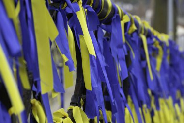 Vilnius, Litvanya - Mart 2022: Ukrayna ile savaşa karşı Rus büyükelçiliği yakınlarında kurulum