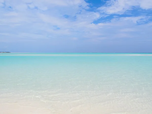 Havet och perfekt sky — Stockfoto