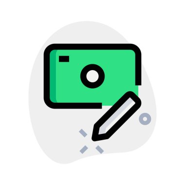 Kart kişisel bilgilerini kalem logosuyla düzenle