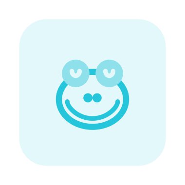 Gözleri kapalı gülümseyen kurbağa ifadesi.