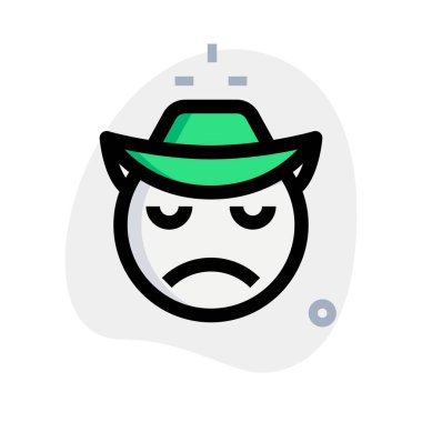 Sace yüz ifadeli kovboy şapkası.