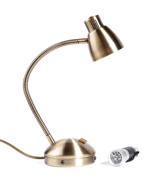 Lampe de bureau et petite lampe de poche isolée sur fond blanc — Photo