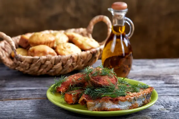 Still-life with fried fish and bread — Stock Photo, Image