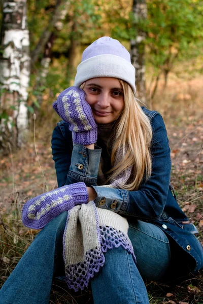 Ragazza seduta — Foto Stock