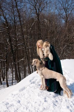 saluki ve sarışın