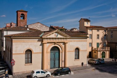 Lucca.