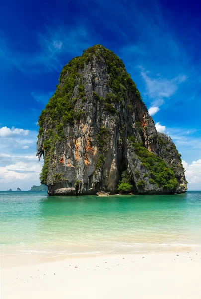 Spiaggia tropicale idilliaca — Foto Stock