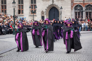 Kutsal kan Bruges (Brugge alayı yükseliş gününde)