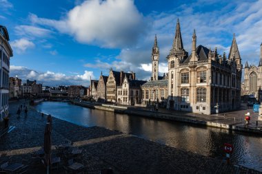 Ghent kanal ve graslei sokak. Gent, Belçika