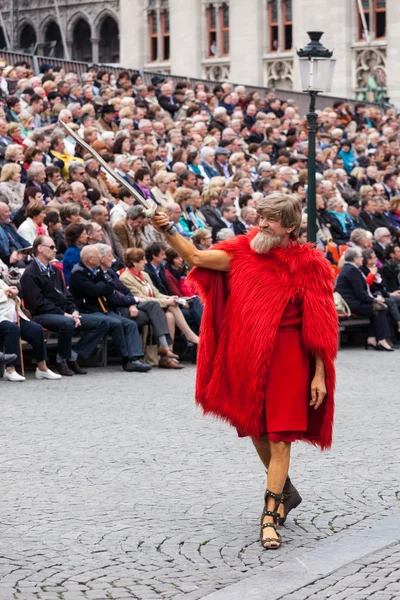 Procissão do Sangue Sagrado no Dia da Ascensão em Bruges (Brugge ) — Fotografia de Stock