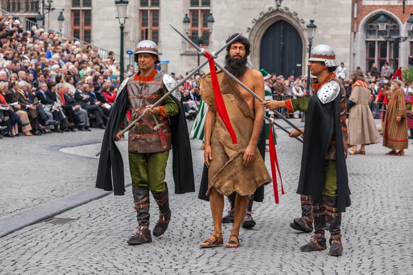 Det hellige blods prosess på oppstigningsdagen i Brugge (Brugge ) – stockfoto