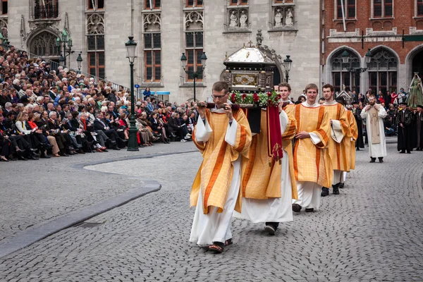 Processie van het heilig bloed op Hemelvaartsdag in Brugge (Brugge) — Stockfoto