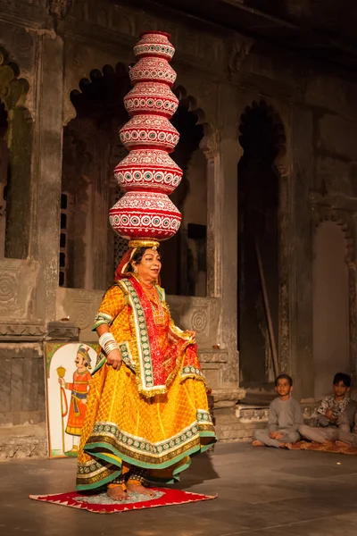Bhavai dans van Rajasthan, India — Stockfoto