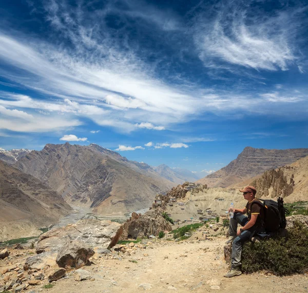 Turista in Himalaya — Foto Stock