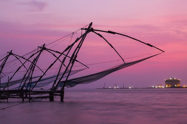 Kínai fishnets a naplemente. Kochi, kerala, india — Stock Fotó