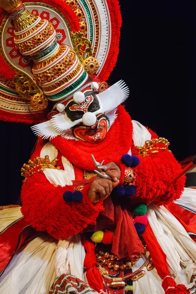 Kathakali táncos. Bhava Zsuzsa fesztivál. Szeptember 2009. Pota Stock Fotó