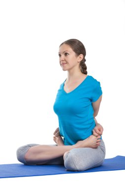 Yoga asana excerise yapıyor kadın