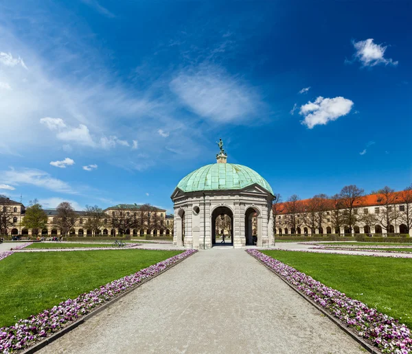 Pavilhão em Hofgarten. Munique, Alemanha — Fotografia de Stock