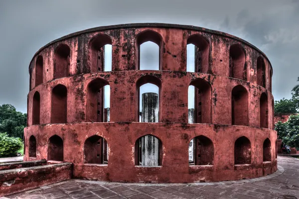 Джантар-Мантар - древняя обсерватория — стоковое фото
