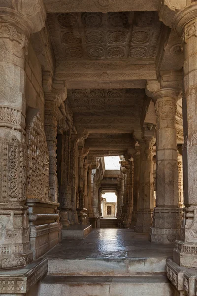 Jain tempel in ranakpur — Stockfoto