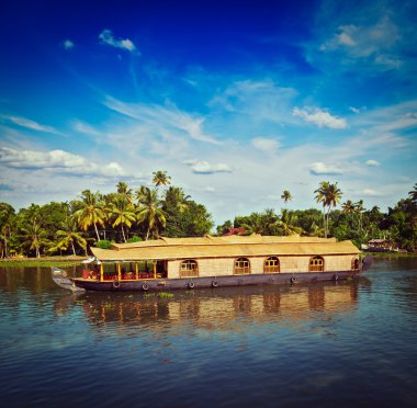 Teknede önemsizden kerala, Hindistan