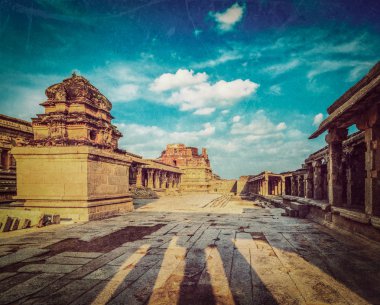 Krishna Tapınağı günbatımı üzerinde