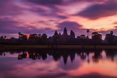 wat Angkor - ünlü Kamboçyalı landmark - sunrise doğum
