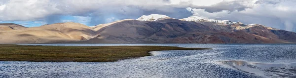 Het meer van Tso Moriri, Ladakh — Stockfoto